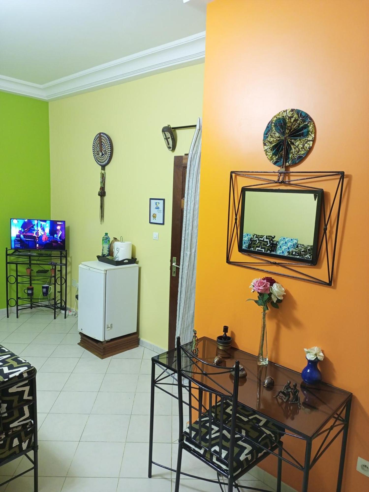 Delices Chez L'Habitant Diack Dakar Esterno foto